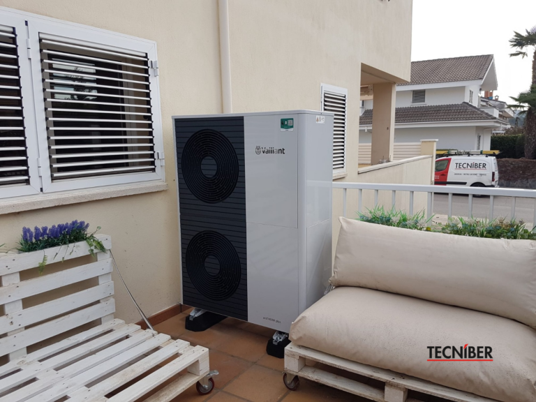 Instal·lació d'aerotèrmia en un habitatge unifamiliar