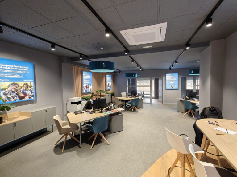 Detall de l’interior del Punt de Servei Endesa d’Olesa de Montserrat.